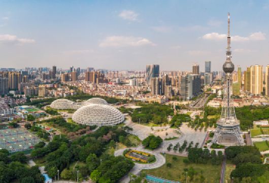 佛山一日游|舞狮表演+逢简水乡+司兼向导+独立包车上门接【网红打卡景点+上门接送+出发时间自由安排+司机兼向导+行程可随意更改，希望您有一次愉快的旅游体验！】