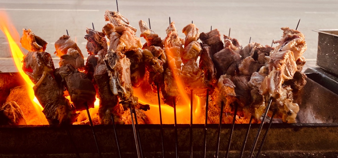 老马师烤肉面馆