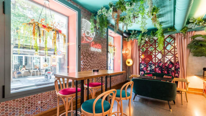 Carlota Braun Music Bar & Restaurant