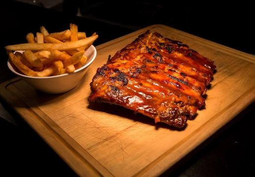 Flame Bar and Grill餐厅图片