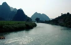 盘阳河景区-巴马-飞驰的smart