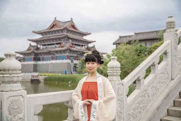 开封：沉浸式北宋穿越，吃宫廷菜游御河，武侠城中当好汉！