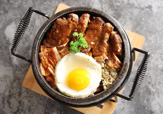 顶峰香港茶餐厅(公明红花山店)