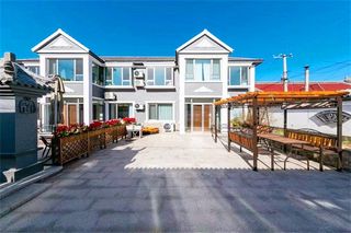 北京怀柔白河湾福地集贤民宿，村前河流既能龙舟漂流，又能垂钓！