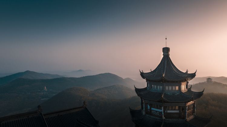 Maoshan Mountain Scenic Area (Natural beauty, Taoist heritage)