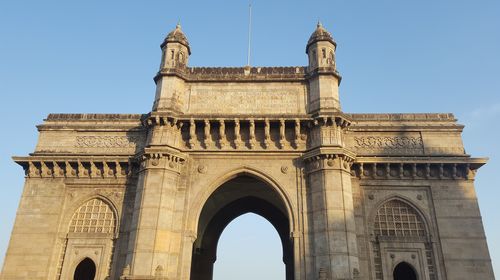 孟买印度门+威尔士亲王子博物馆+空中花园+海滨大道+Kala Ghoda艺术区一日游【含导游、门票|酒店接送】线路推荐【携程玩乐】