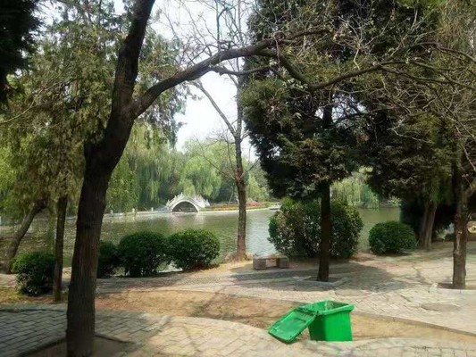 南阳卧龙岗-原名八里岗，著名诸葛亮纪念地