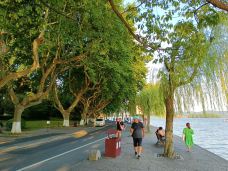 孤山-杭州-谁说我不是善男信女