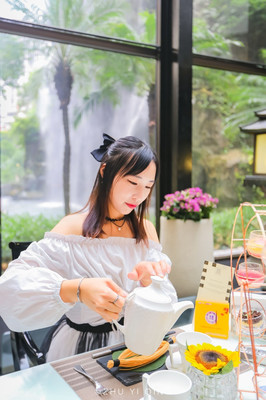 游走广州闹市区，住进岭南花园的酒店中享经典广府味