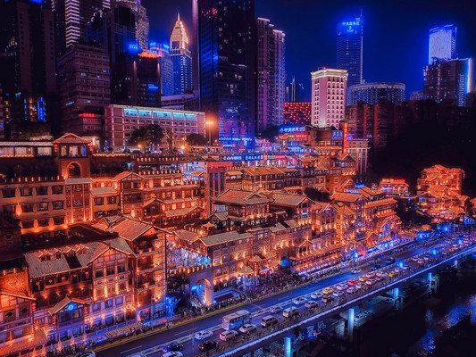 中国知名的4大夜景城市，上海、重庆、香港、台北，哪个最震撼？
