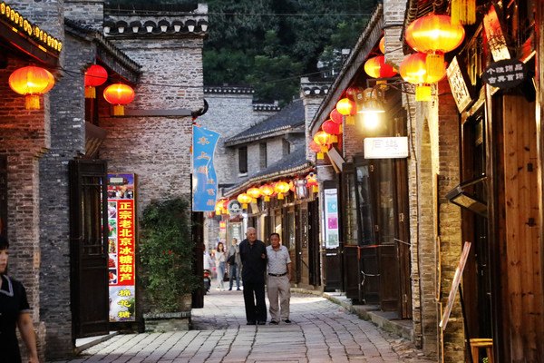 3天2晚镇江美食游记｜镇江三怪、锅盖面、肴肉、河豚宴、西津渡、中国醋文化博物馆