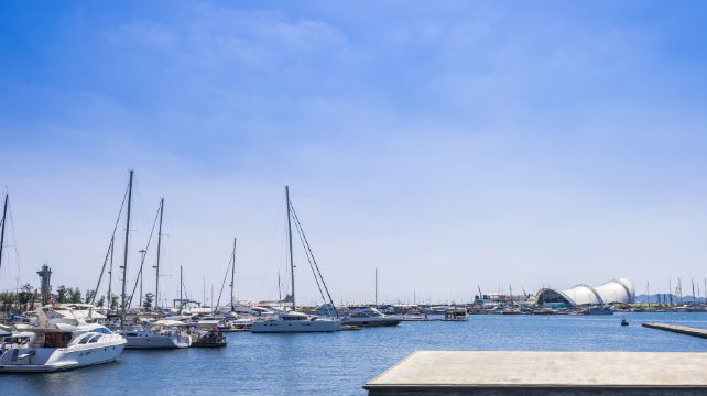 青岛乘风破浪帆船俱乐部