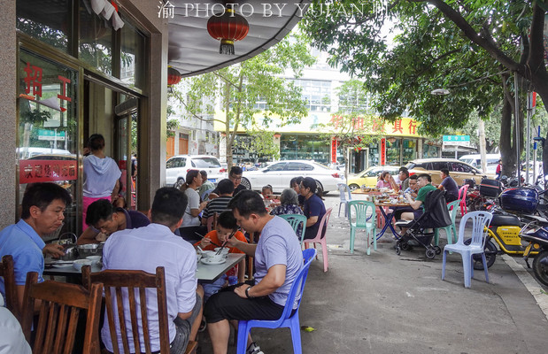 广西玉林老人做餐饮40年,忽成网红门店火遍全城,年收入超千万
