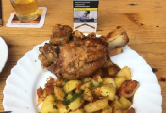 Die Veltliner Weinstube Z Stern美食图片