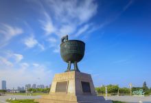 鄂尔多斯青铜文化广场(鄂托克西街)景点图片