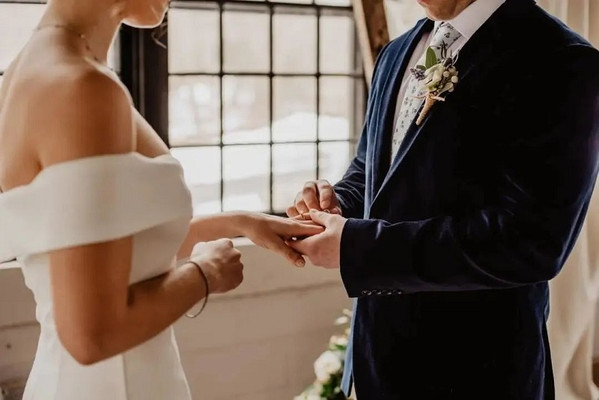 婚礼珠宝怎么选?钻石、黄金全都要