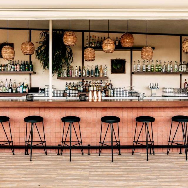 Caravan Swim Club餐厅图片