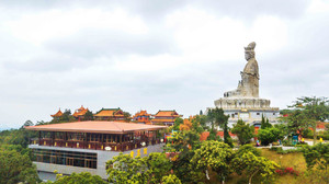 观音山度假区游记图文-约上汉服小姐姐携清风同游，周末去东莞观音山看“花雪”吧