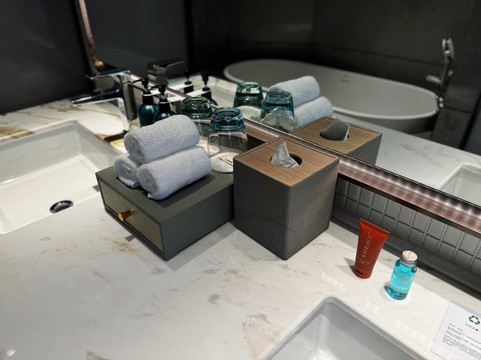 武汉光谷皇冠假日酒店主图