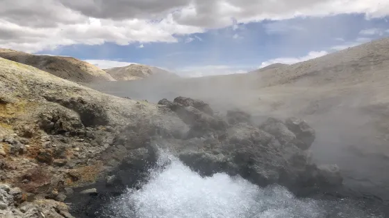 曲普水熱爆炸奇觀