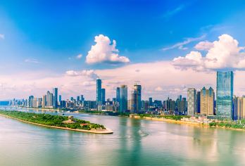 橘子洲+岳麓+湖南博物院一日活动【15人小团  千年岳麓书院】【[免费上门接]长沙指定区域内上门接，2-15人精致小团，只为少数私享家定制】