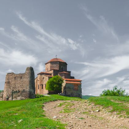 格鲁吉亚第比利斯+卡兹贝吉+哥里+库塔伊西+巴统+西格纳吉+Juta Valley7日6晚自由行