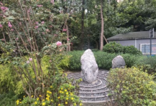 高攀小游园景点图片