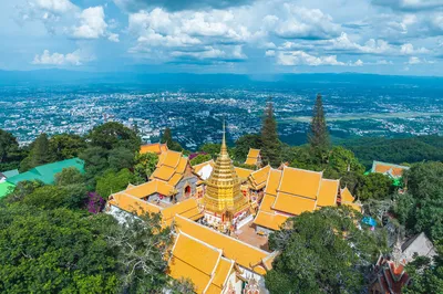 素贴山