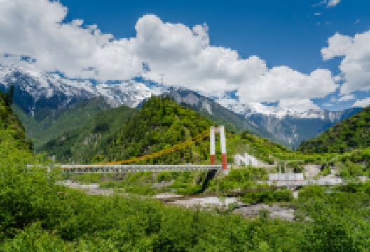 排龙天险景点图片