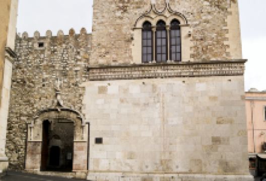 Corvaja宫殿景点图片