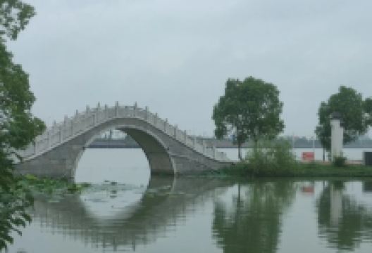 奎潭湖景点图片