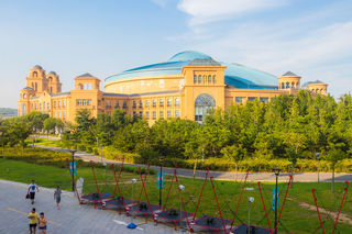 青岛周边游推荐,世界四大溴盐温泉之一的海泉湾,能泡温泉、洗海澡