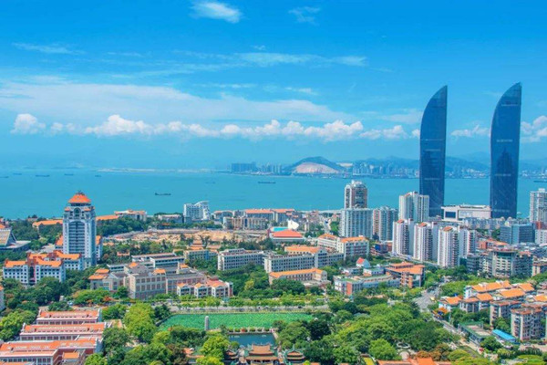去了不想走，走了还想来，这座城市为何令人如此着迷？