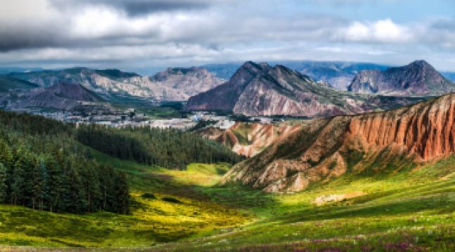 卓尔山