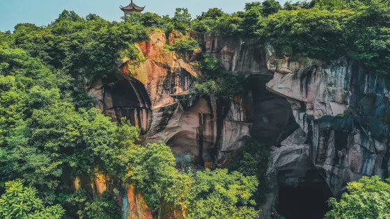 伍山石窟