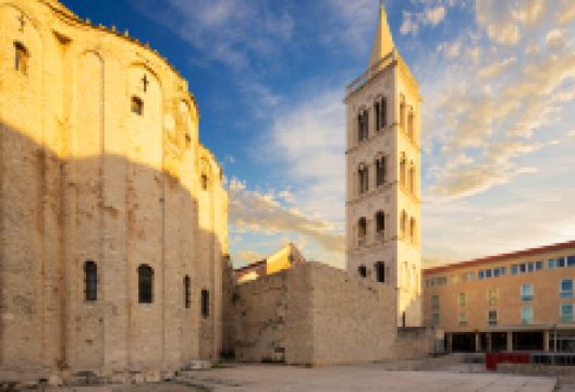 扎达尔主教座堂景点图片