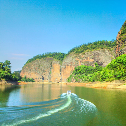 三明+泰宁风景旅游区+金湖+九龙潭+泰宁明清园+桃源洞+鳞隐石林+安贞堡6日5晚私家团