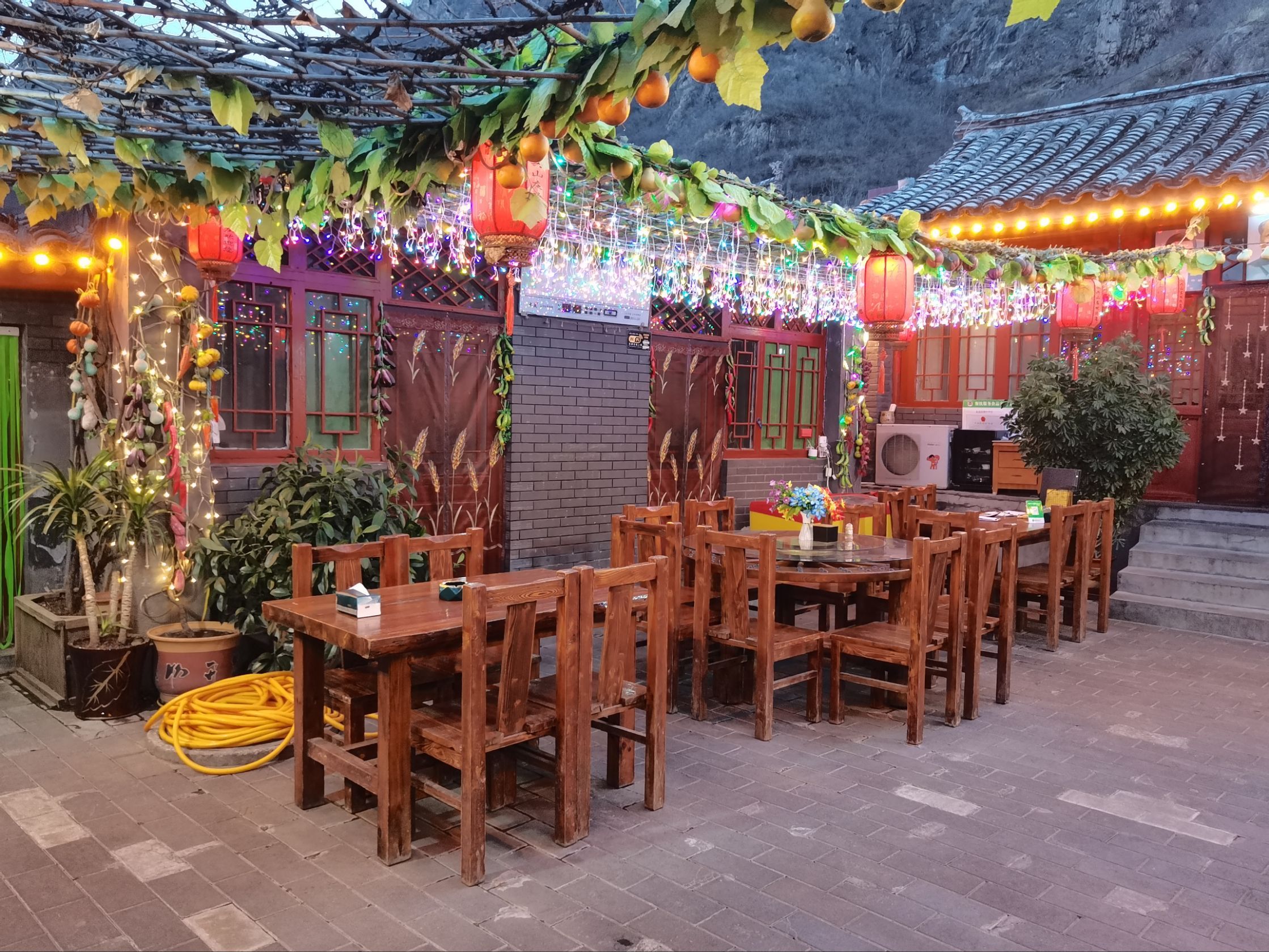 野三坡永兴山庄餐厅图片