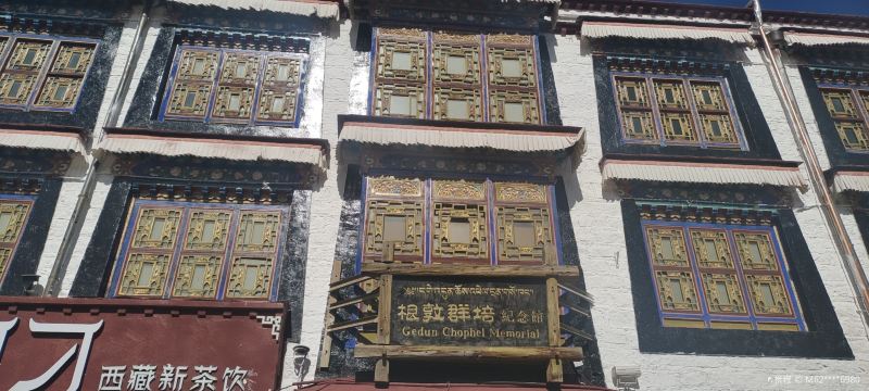 Gallery 2
