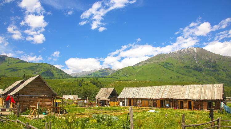 7-day 6-night · Private Tour · Xinjiang + Hemu Scenic Area + Kanas + S21 Desert Highway + Wulunguhu Park + Kelameili Desert Park