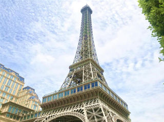 和闺蜜一起旅行，一定要做的三件事——购物、拍照加美食