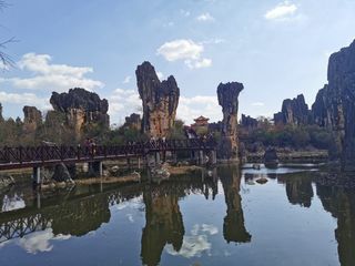 🌸黑石箐——🍀赏奇石天坑，看中医药文化