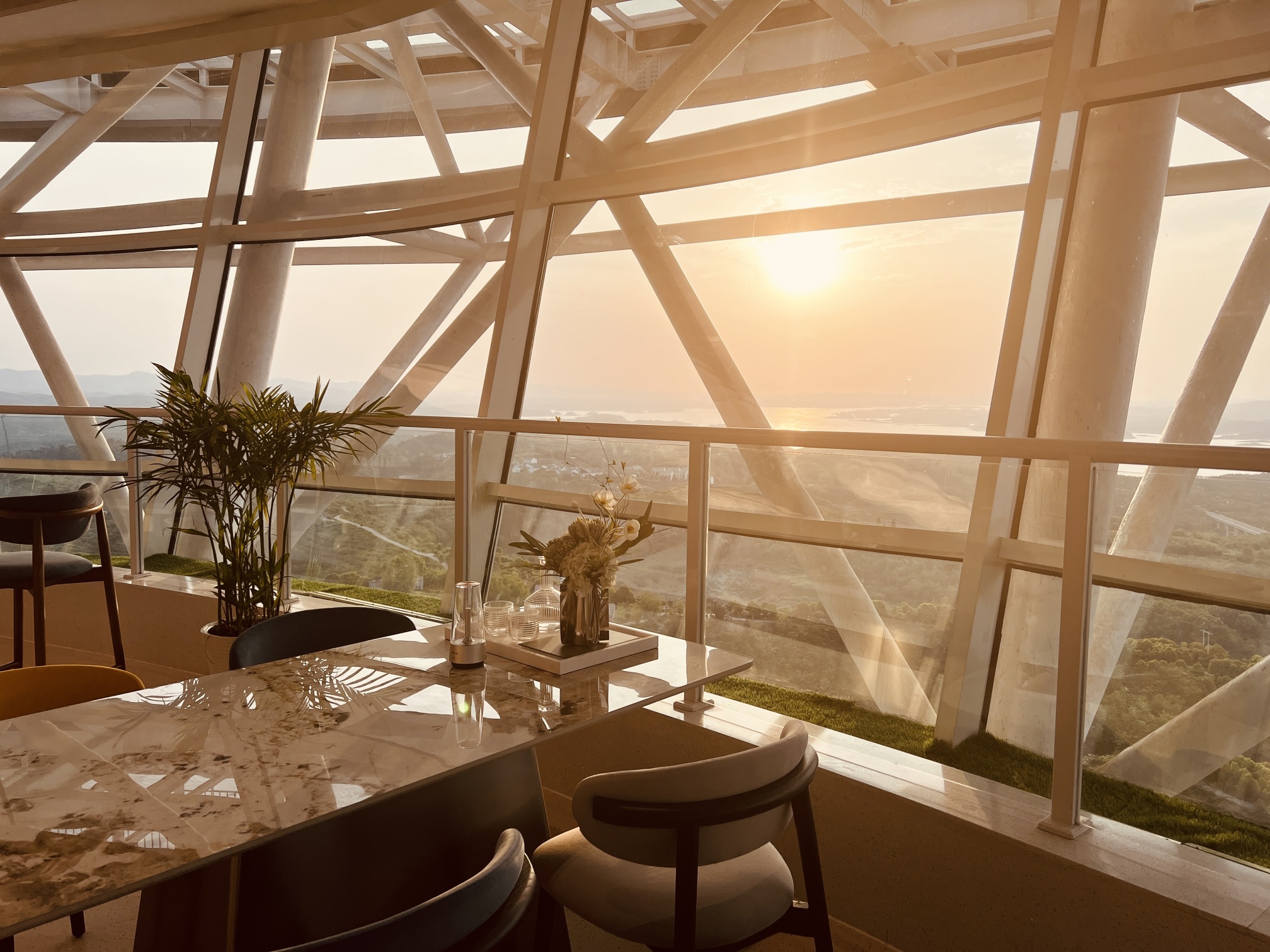 云端咖啡餐厅图片