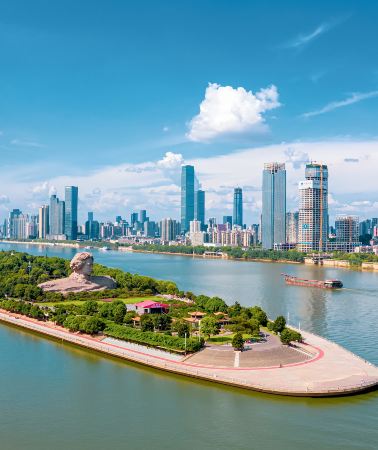 3D2N • Changsha & Shaoshan highlights with luxury stays at Niccolo Changsha or Park Hyatt Changsha: Yuelu Mountain, Orange Island & Hunan Provincial Museum