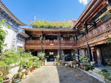 张家花园-大理市-YoYo_1Q1W0R8S