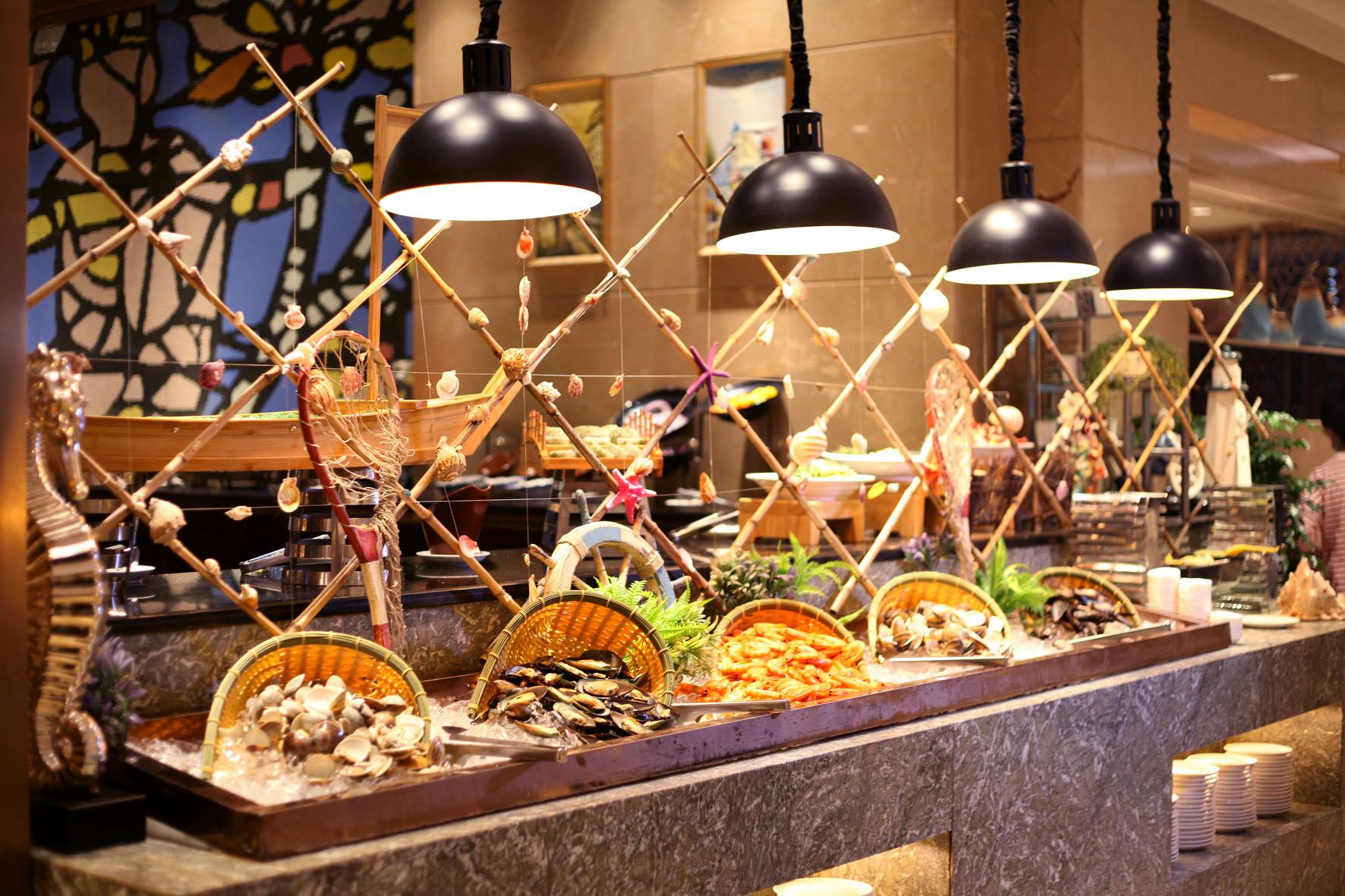 翔丰国际酒店海鲜自助晚餐餐厅图片