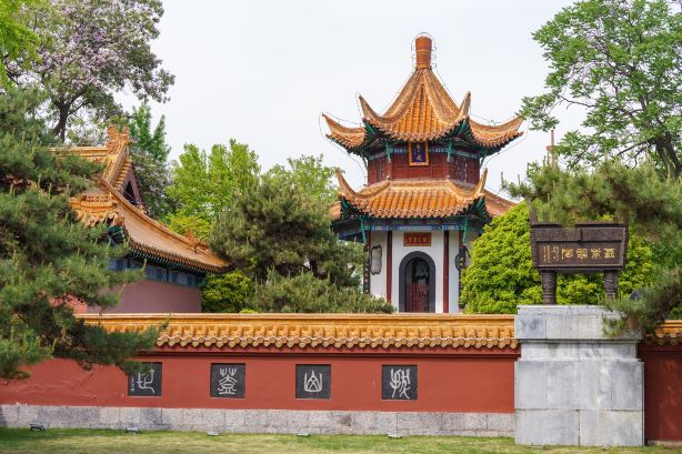 戏马台