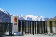 红其拉甫国门-塔什库尔干