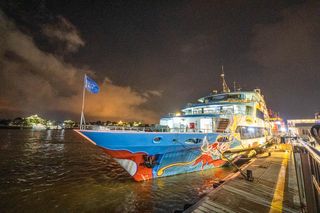 白天游鼓浪屿晚上看环鼓灯光秀,厦门赏夜景新选择