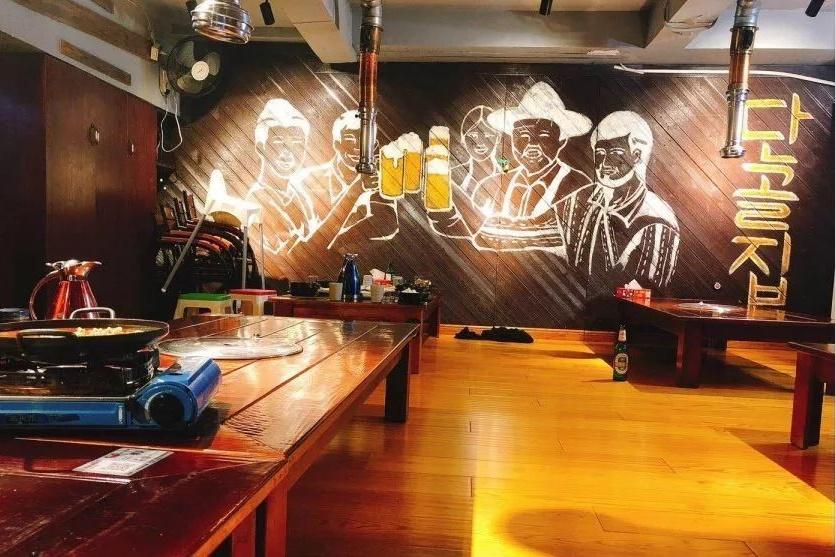 贝臻屋海鲜碳烤